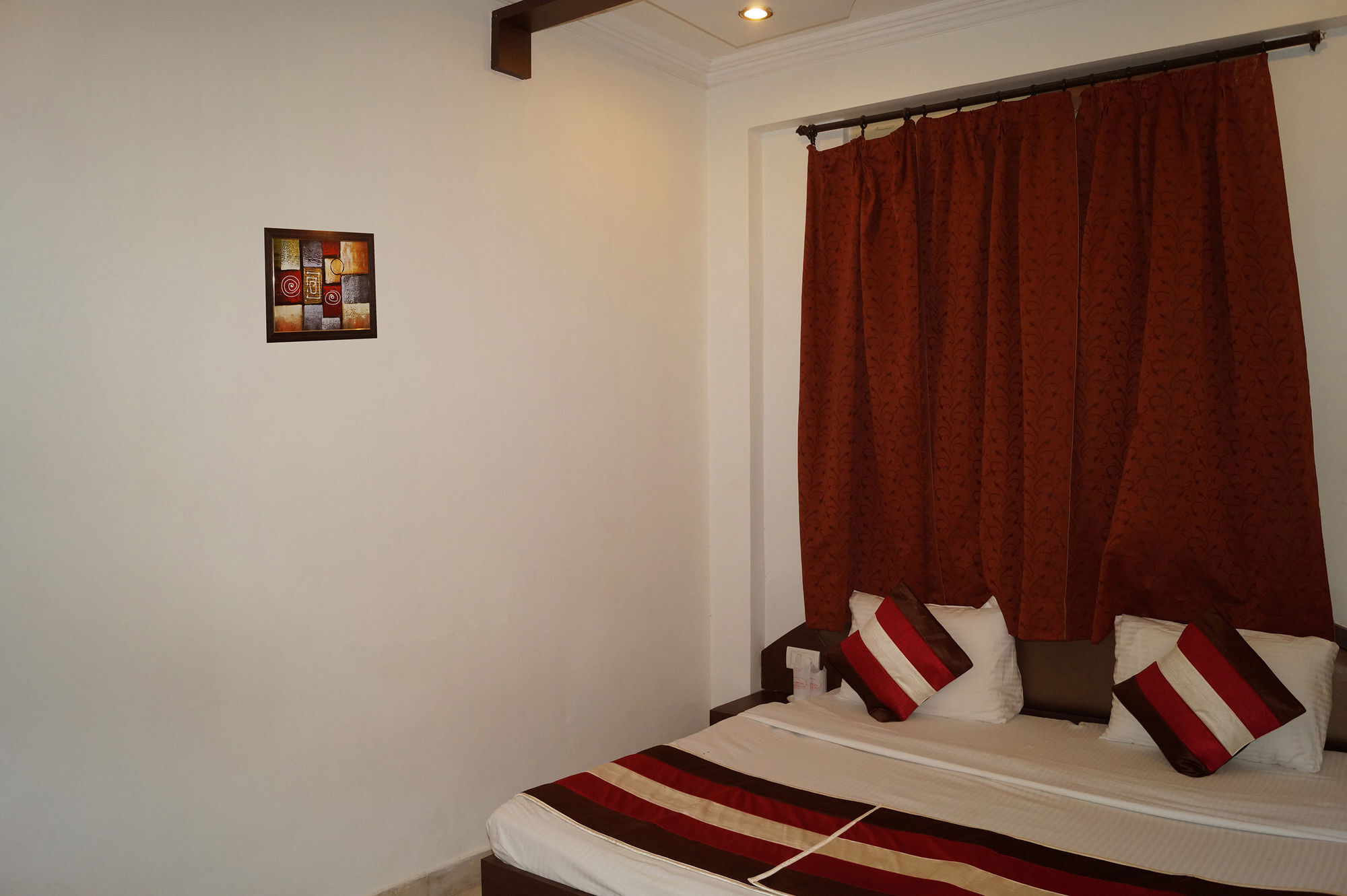Hotel Sheela, 100M From Taj Mahal Agra  Dış mekan fotoğraf