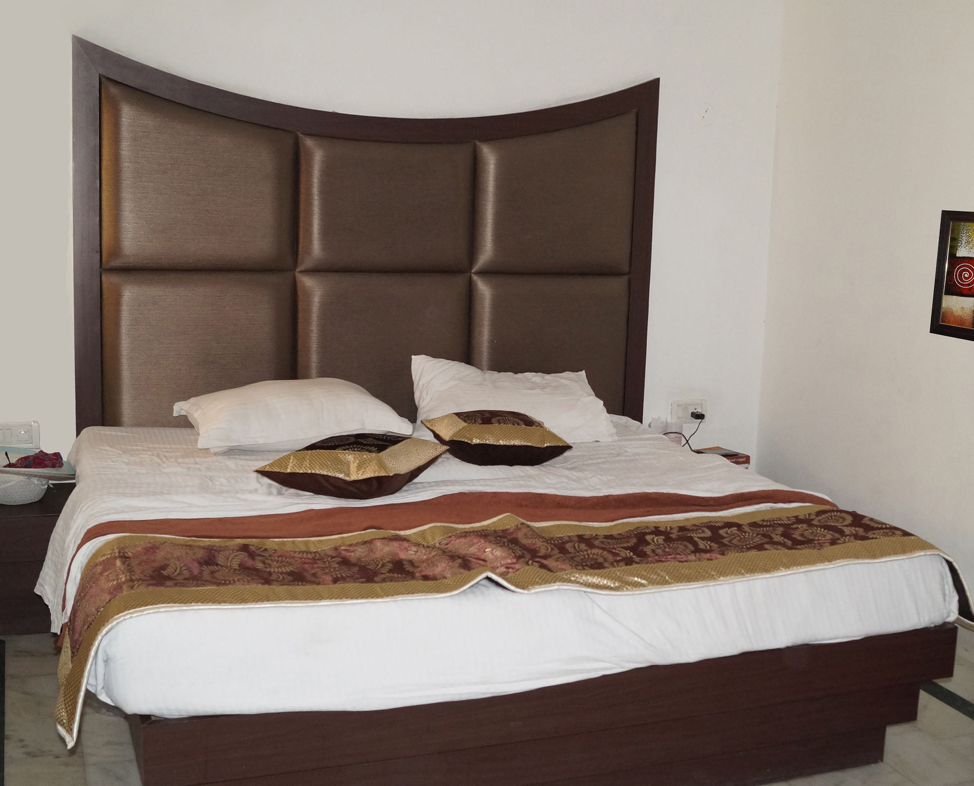 Hotel Sheela, 100M From Taj Mahal Agra  Dış mekan fotoğraf